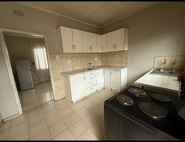 3 BEDROOM HOUSE FOR SALE IN VANDERBIJLPARK CW 5